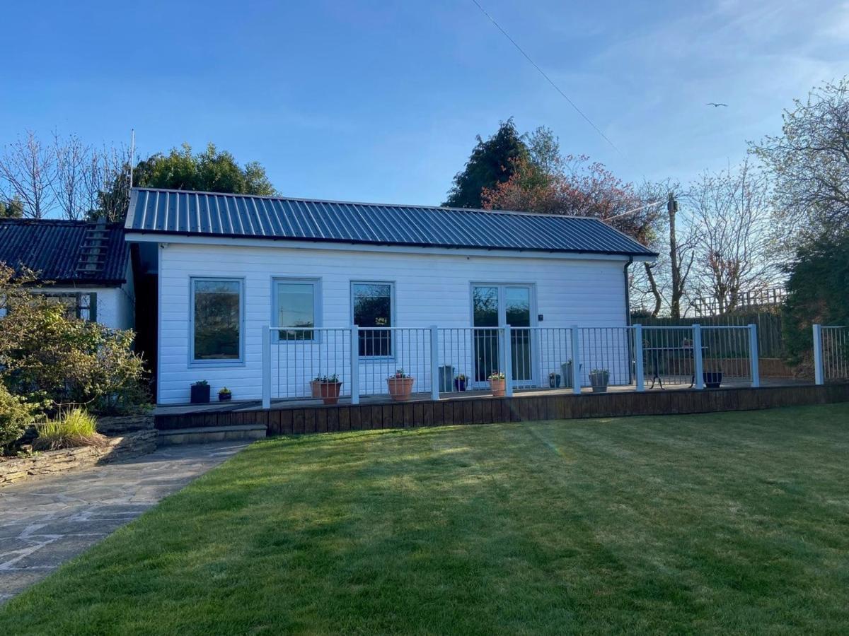Chalet On The Green - Self Contained With Parking. Inshes Eksteriør billede